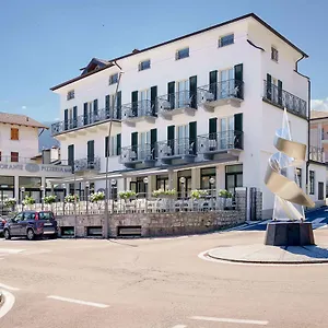Riva Del Lario Apartment